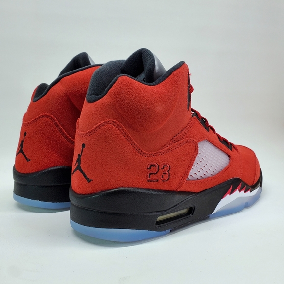 Air Jordan Retro 5 - Picture 4 of 10